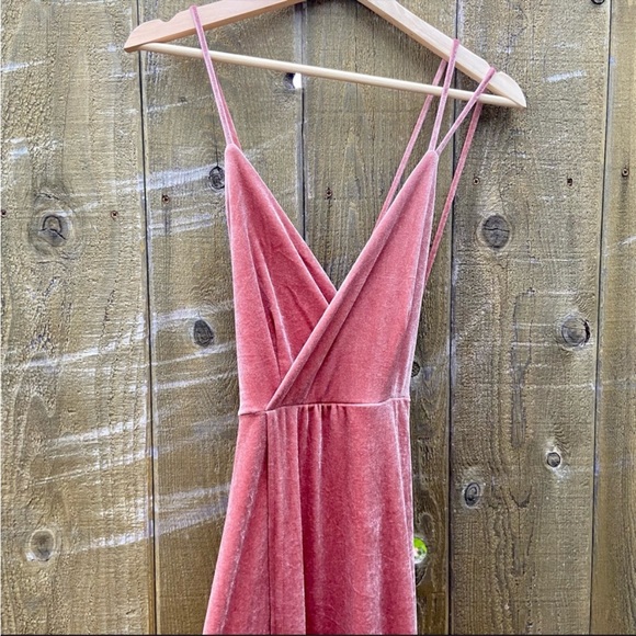 Blush Mauve Velvet Asymmetric Faux-Wrap Maxi Dress 🌿 - Picture 3 of 12